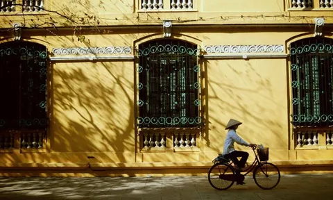 Hà Nội qua những “song xưa”